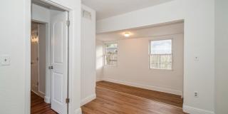 2154 Henry St Ne Gallery 16