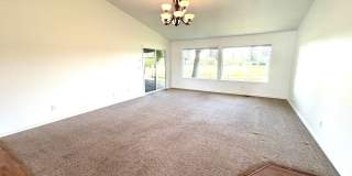 ~5 bedroom in a Picturesque Country Setting~ Gallery 21