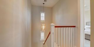 306 E Mallory Circle Gallery 35