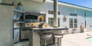 685 Bradbury Gallery 15