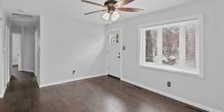 211 Scammell Dr Gallery 3