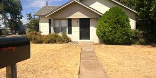 Updated 2 Bedroom 1 Bath - Corner Lot Gallery 1