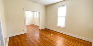 Quaint 2 Bedroom Home Gallery 8
