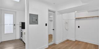 10240 Collins Ave Gallery 2