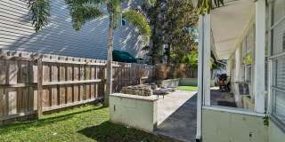 2302 S ARRAWANA AVENUE Gallery 52