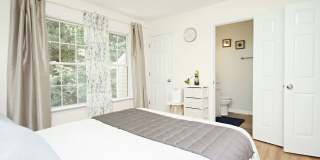 Light-Filled End-Unit Townhome in Forest Lakes North Gallery 16