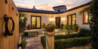 465 Westmount Drive Gallery 1