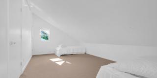 45 Roslyn Court Gallery 10