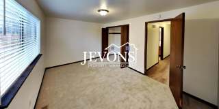 Enjoy this charming condo near Randall Park and Yakima Valley College, with water, sewer, and garbage included! Gallery 24