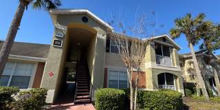 Oviedo 2/2 Condo with Tile  LVP Flooring, Updated Baths, New Paint  Appliances! Gallery 1