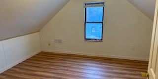 508 Lowry Avenue Gallery 14