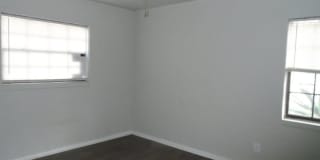 Great location Gallery 7