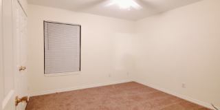 2800 McDonald Gallery 37