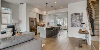 Contemporary Townhome with Rooftop Deck-Flatiron Views Gallery 7