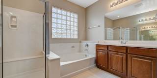 4 Bedroom Home in Silverstone Ranch Gallery 43