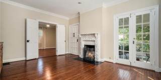 2378 Glenwood Drive NE Gallery 3