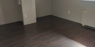 SHORT TERM RENTAL! 3BR/1.5BA Condo Walking Distance to CU Gallery 10