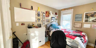Mission Hill 4 Bed – 3.5 Bath – Central Air – Garage Parking – No Fee – 9/1 Gallery 15