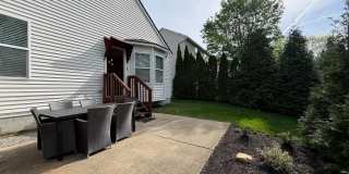 7231 Winterbek Avenue Gallery 21