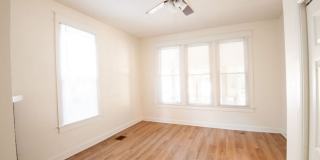 319 N. Lincoln Gallery 6