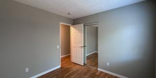 THIS is YOUR home, stunning 4/2 w/ AC, near Foothills Gallery 28