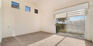 Charming Guard-Gated Southwest Las Vegas Townhome with Fireplace & Golf Course Views! Gallery 18