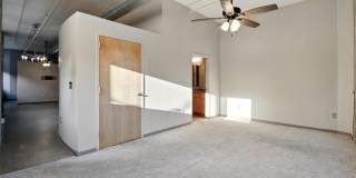 1627 Locust Street Gallery 23