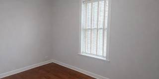 4303 N Sawyer Avenue Gallery 8