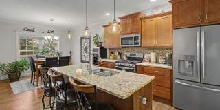 Spacious 4-Bedroom, 3.5-Bathroom Townhome & 2-Car Garage-West Champaign Gallery 1