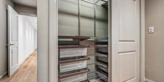 Modern 2BR 2BA Apartment in Columbia Heights Gallery 13