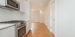 Large 2 bed in Porter Square Gallery 7