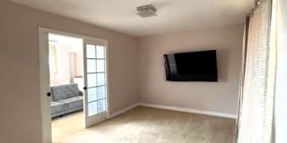 1.5 Bedrooms - 1.5 Bathrooms Split Level House -  Mt. Helix Artist’s Colony Executive Rental Gallery 17