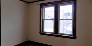 328 Green Bay Road Gallery 10