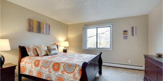 Cedars Lakeside Gallery 18