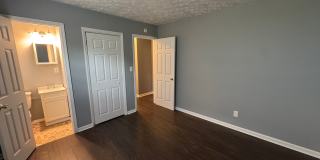 East Fountain Square 3 Bedrooms 1.5 Baths Gallery 14
