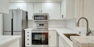 Renovated Top-Floor Condo Near SoFi Stadium Renovated Top-Floor Condo Near SoFi Stadium Gallery 1