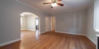 Ravenswood Gallery 16