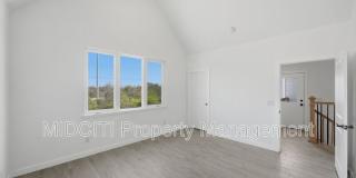 895 E Mather St Gallery 21