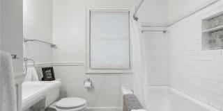 663 Yorkshire Road NE Gallery 36