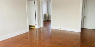 1 BR, 3rd floor Apartment in Downtown Greensboro, Water & Heat Included Gallery 6