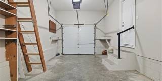 1014 E 38th Street Gallery 25