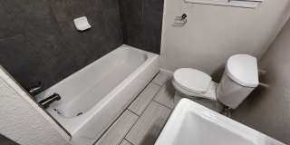 Remodeled 3 bedroom 1 bathroom house in Edmond, OK close to UCO with granite and stainless-steel appliances Gallery 15