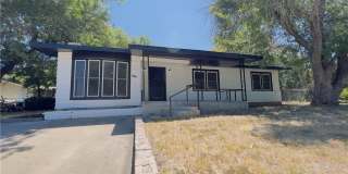 105 Nauert Street Gallery 1