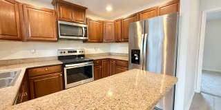 **4bed near MIL base- GRANITE/STAINLESS STEEL Appliances~ Roomates welcome! Gallery 1