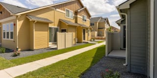 Cedar Park & Canyon Falls Townhomes Gallery 13