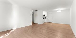 1114 12th Street Gallery 7