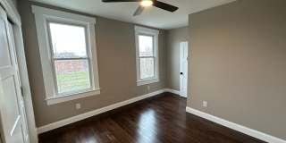 Indianola Ave 1462 NPR Gallery 22