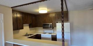 Howe Manor East Gallery 28