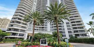 19195 Mystic Pointe Dr Gallery 1