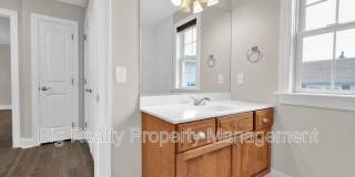 364 Prospect St Gallery 33